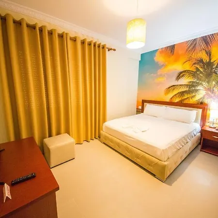 Summer Stars ホテル 3*