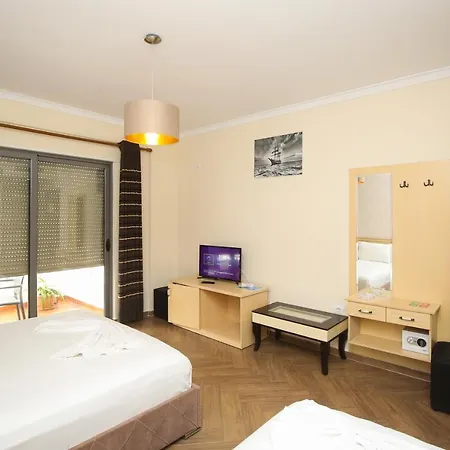 Summer Stars ホテル Vlorë