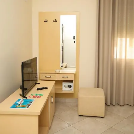 Hotel Summer Stars